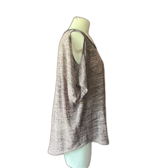 Juicy Couture Lavendar Black Feathered Cold Shoulder Top XL - Picture 5 of 8